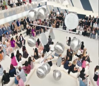CHANEL<br />
